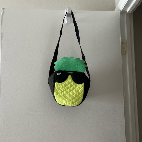 Pineapple Victoria secret lunch box - Picture 2 of 5